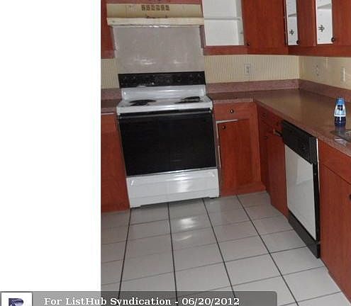 3rd image of 9648 Royal Palm Blvd