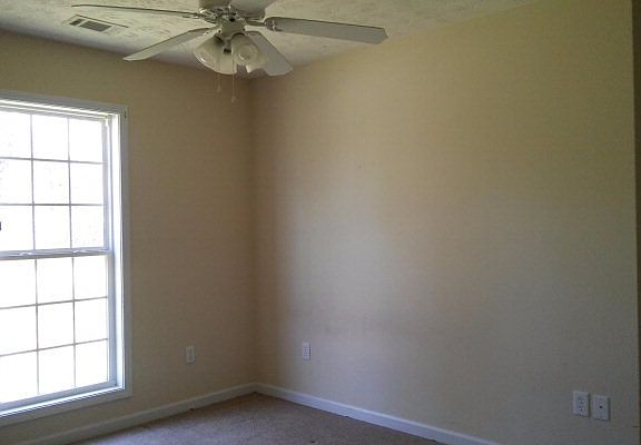 4th image of 256 Lee Road 590