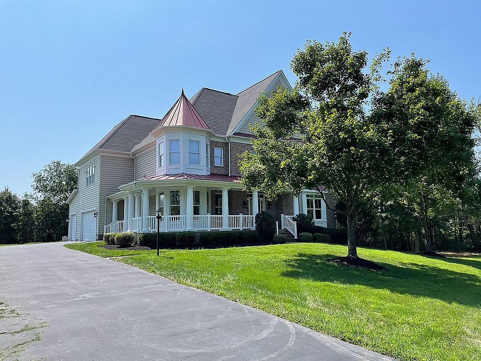 2nd image of 42619 Trappe Rock Ct