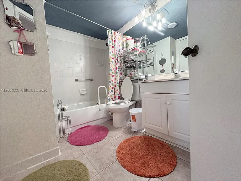 929 Coral Club Dr #929 — Photo 7