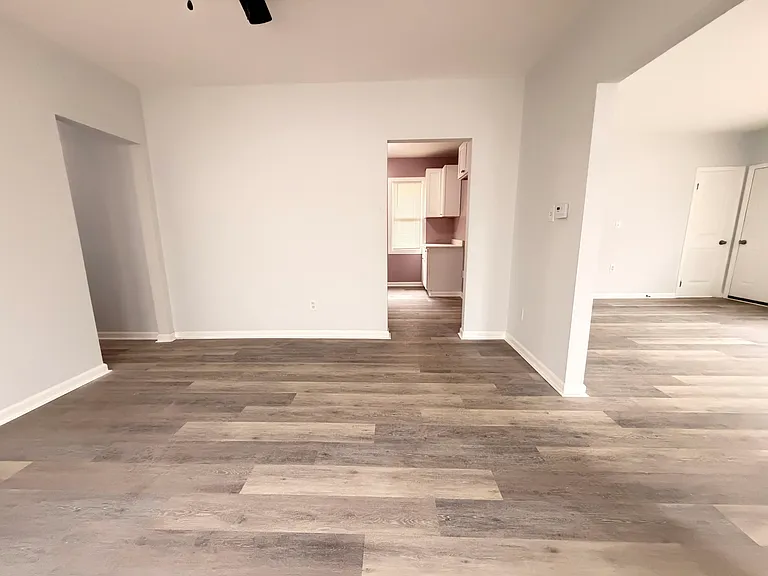 3259 Cortland St #2 — Photo 6