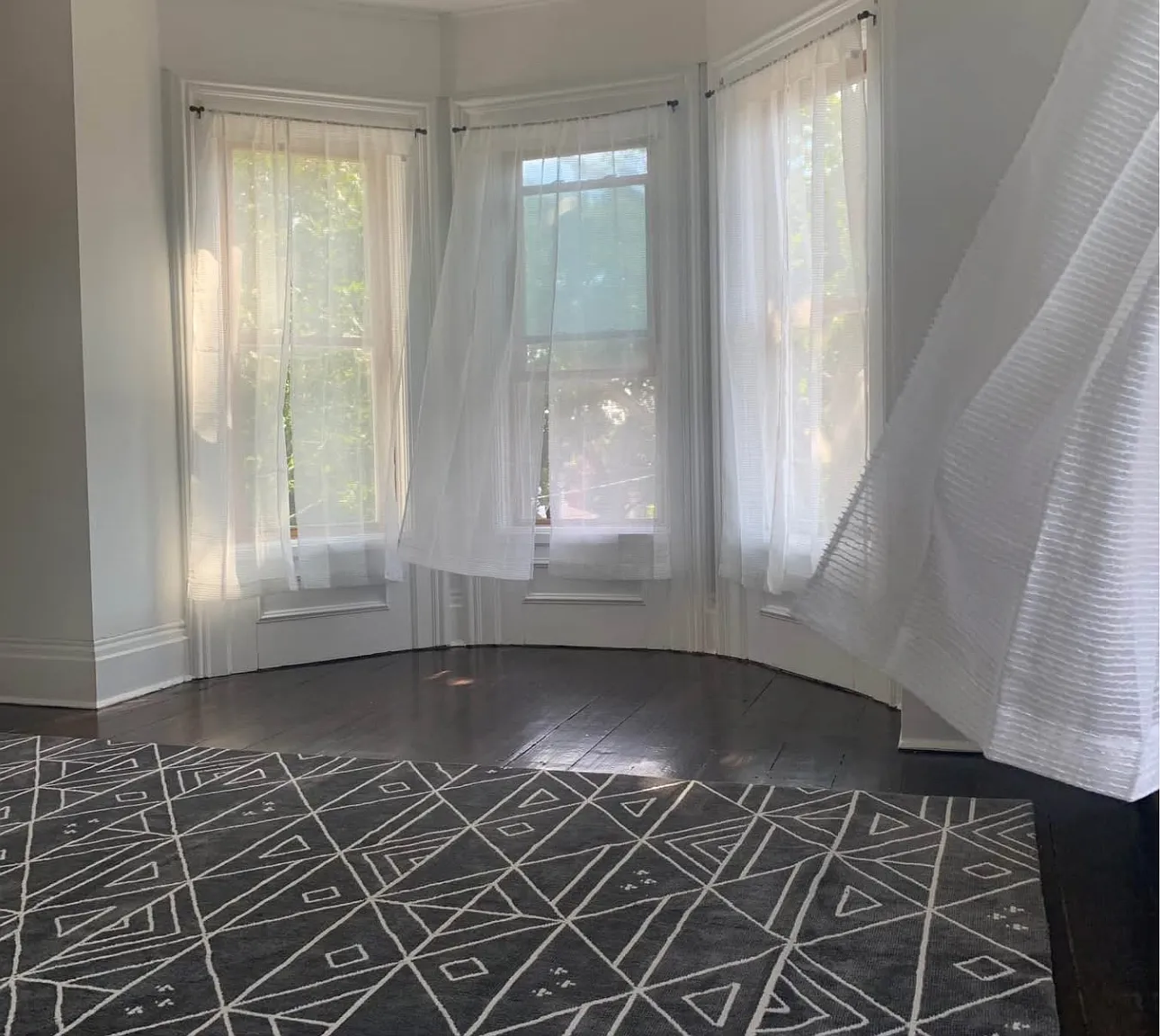 3 bed, 1600 sqft, $1,600 — Photo 4