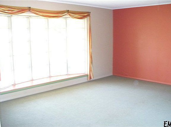5th image of 2209 Indian Dr