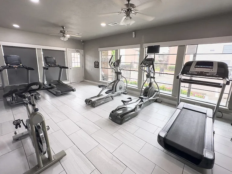 Crosby at Westchase Apartments — Photo 12