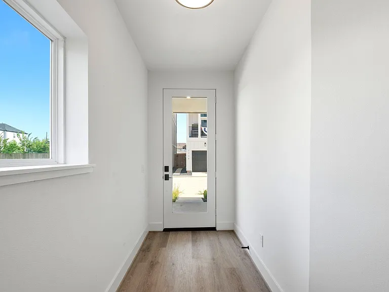 7709 Earl Rudder Way — Photo 9