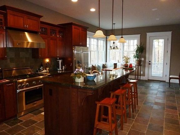 4th image of 6071 Roycroft Dr