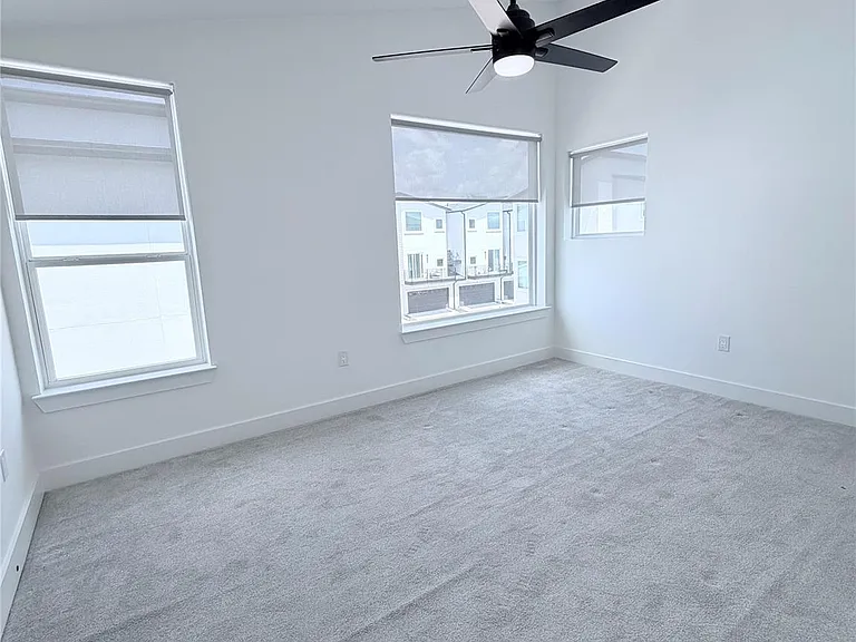 1417 Kramer Ln #22 — Photo 23
