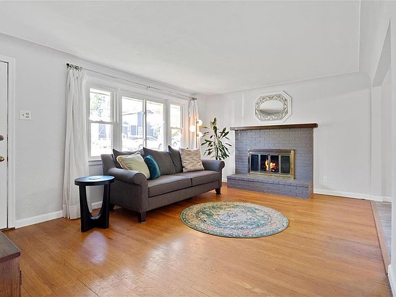 5th image of 10557 Litz Ave