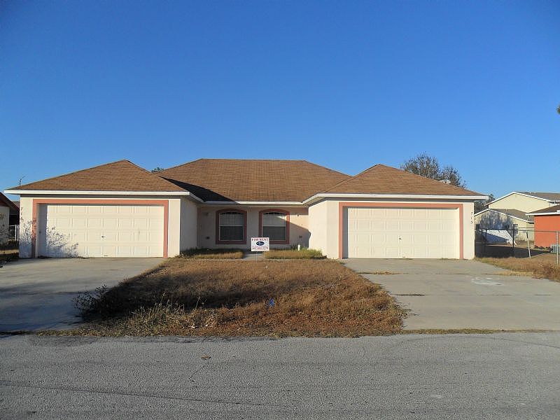 1st image of 713 Lucaya Dr