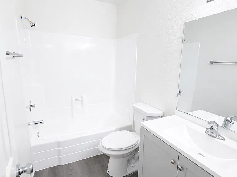 Shadow Park Apartments — Photo 10