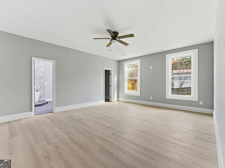 1409 NW Dr NW #2 — Photo 5