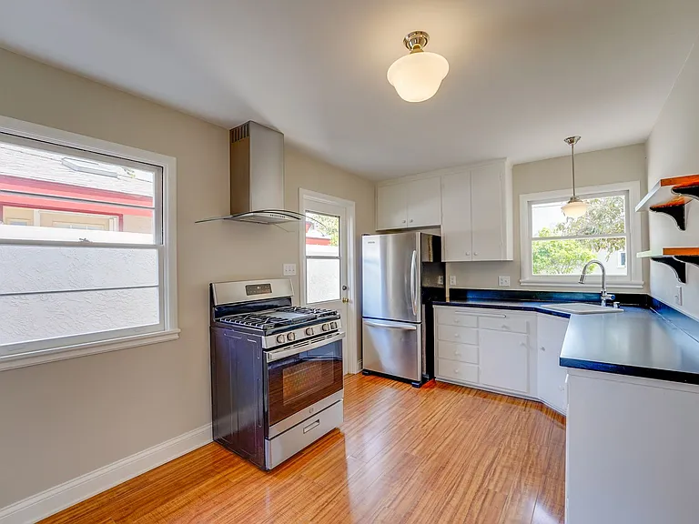 719 I Ave — Photo 13