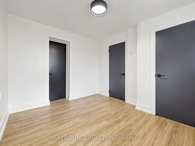 139 Wineva Ave #B — Photo 12