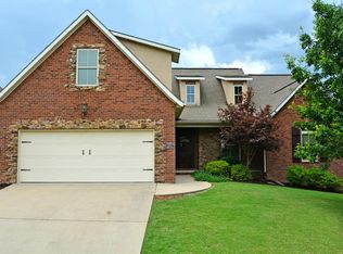 6422 S 44th St, Rogers, AR 72758