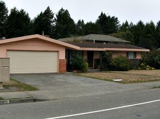 4340 Walnut Dr, Eureka, CA 95503