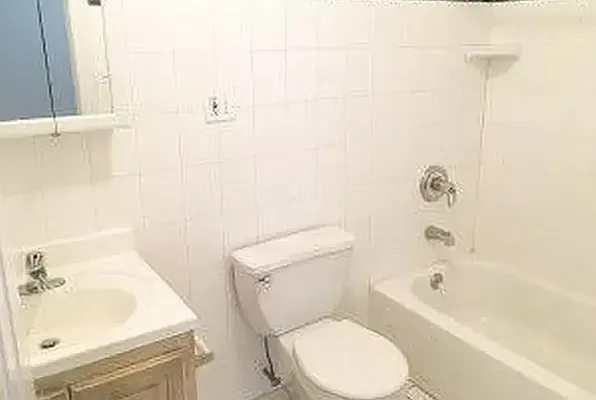 Rented by Yunan LLC | media 136