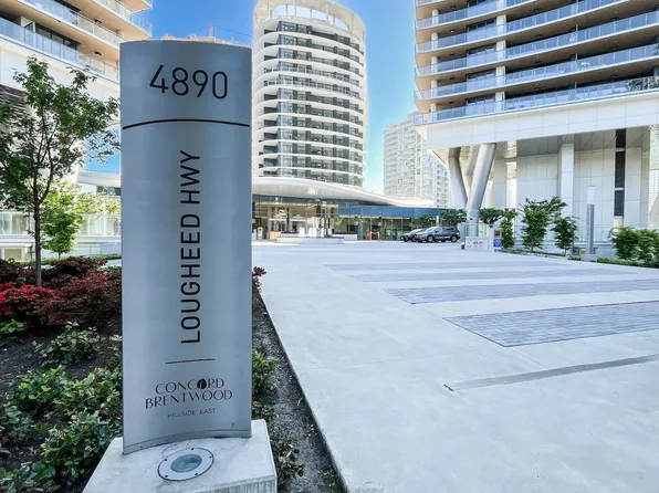 4890 Lougheed Hwy #1001, Burnaby, BC V5C 3Y6