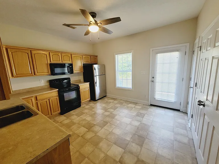 1600 Wards Ferry Rd #104 — Photo 2