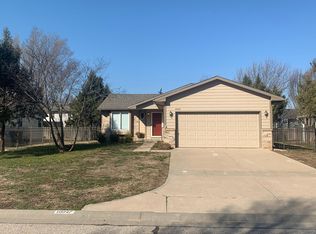 10047 W Prairie Woods Ct, Wichita, KS 67209