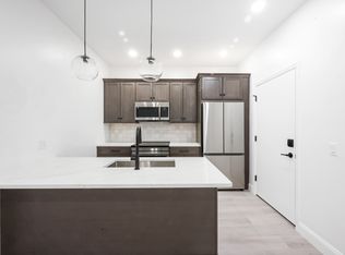 126 Adelaide Ave #102, Providence, RI 02907