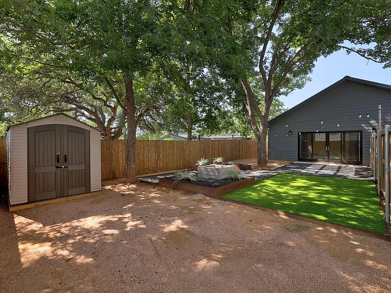 702 Philco Dr #A — Photo 18