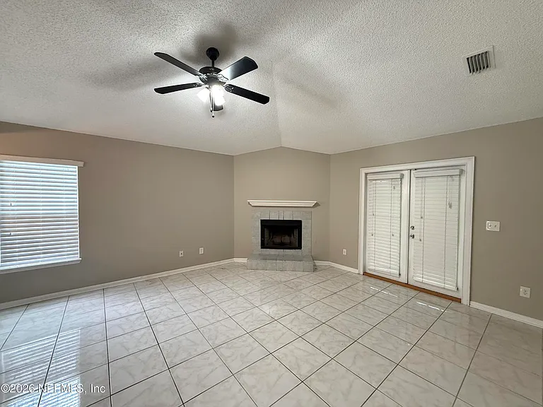 2798 Lantana Lakes Dr W — Photo 3