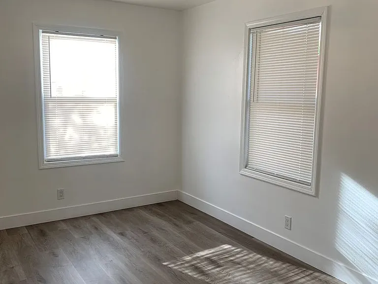 2457 Orchard Way — Photo 6