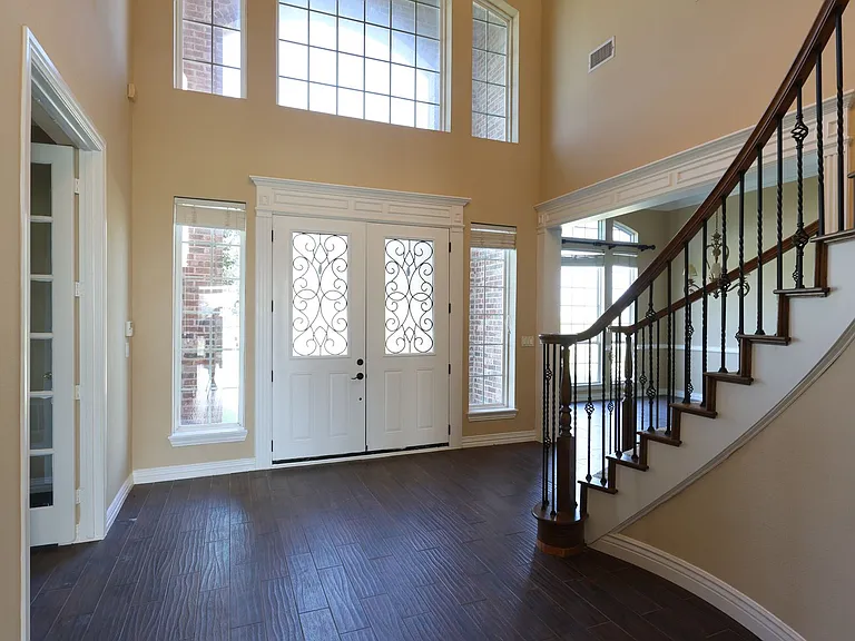 5700 FM 424 — Photo 14