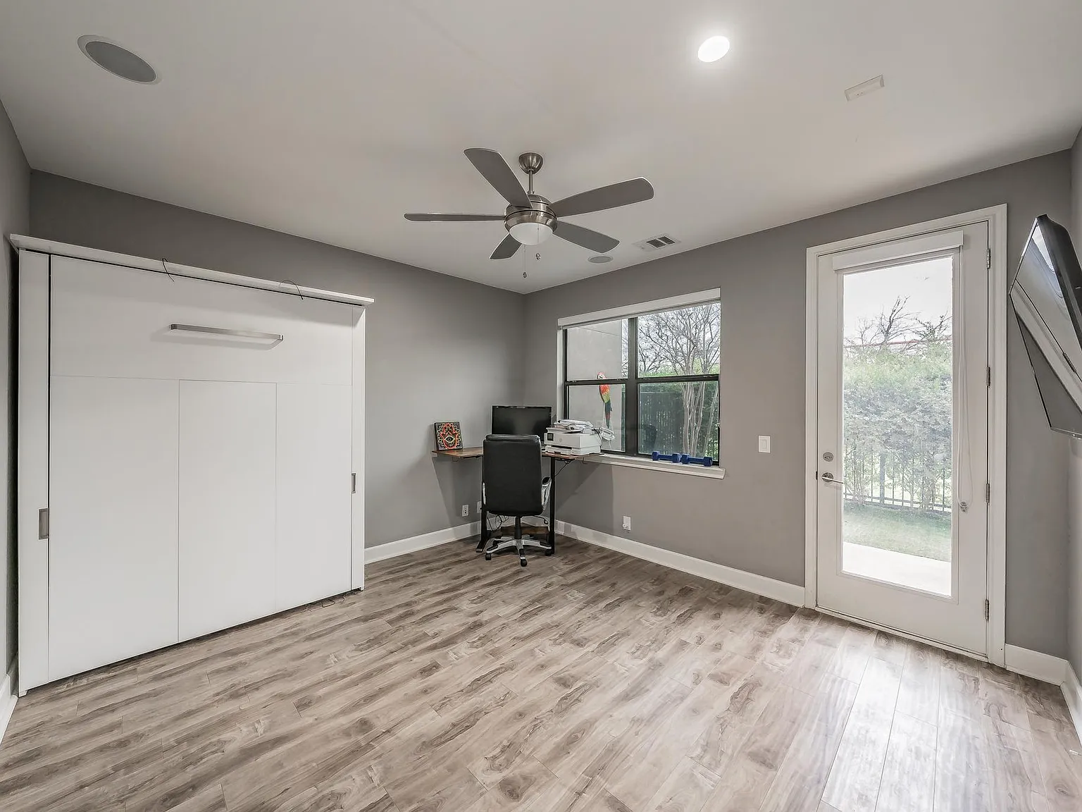 3 bed, 3.5 bath, 2154 sqft, $4,250 — Photo 4