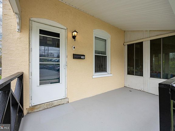 3rd image of 144 Viaduct Ave