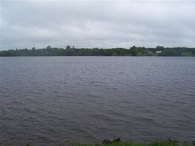 2nd image of 313 Lakeshore Dr
