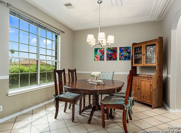4th image of 21703 Longwood
