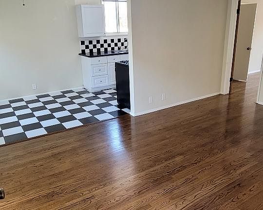 2nd image of 2220 Brenta Pl APT 5