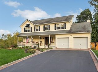 1001 Summit Woods, New Windsor, NY 12553