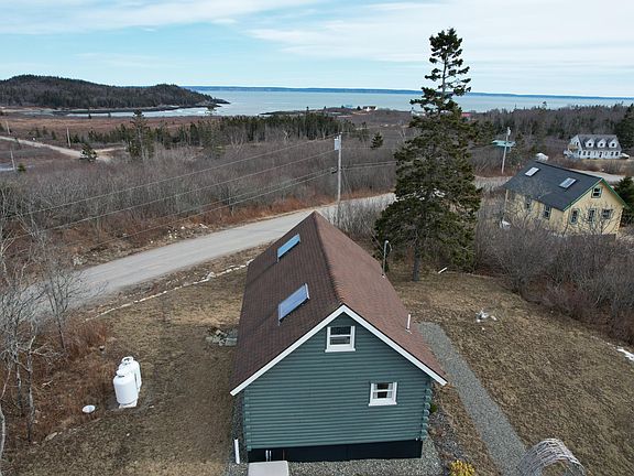 3rd image of 6 Cecelias Way