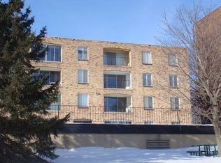 800 1st Dr NW APT 304, Austin, MN 55912