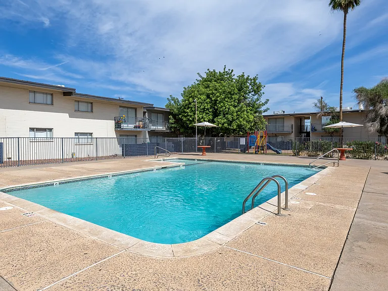 357 E Roeser Rd #7 — Photo 5