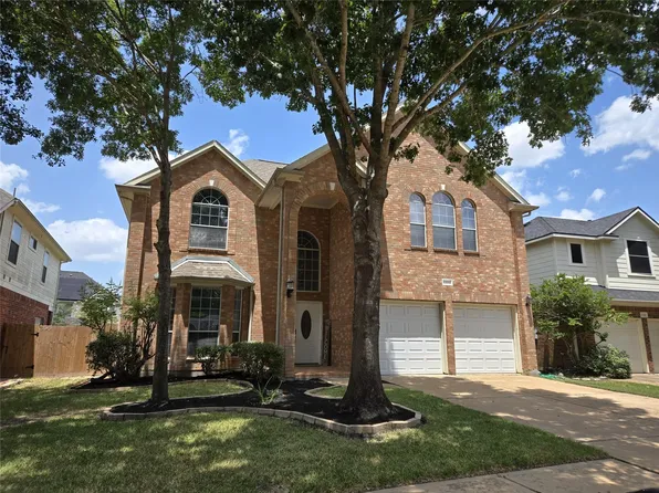 17630 Riata Springs Ln, Cypress, TX 77433