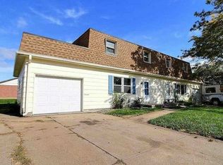 2140 E 22nd St, Fremont, NE 68025