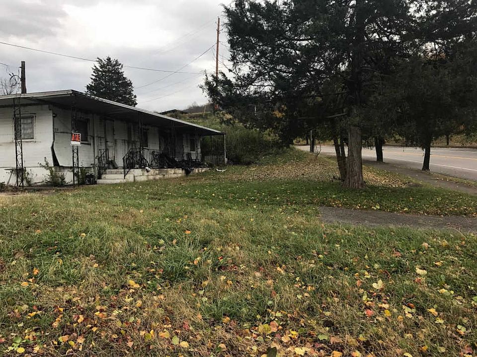 1st image of 110 N Patty Loveless Dr