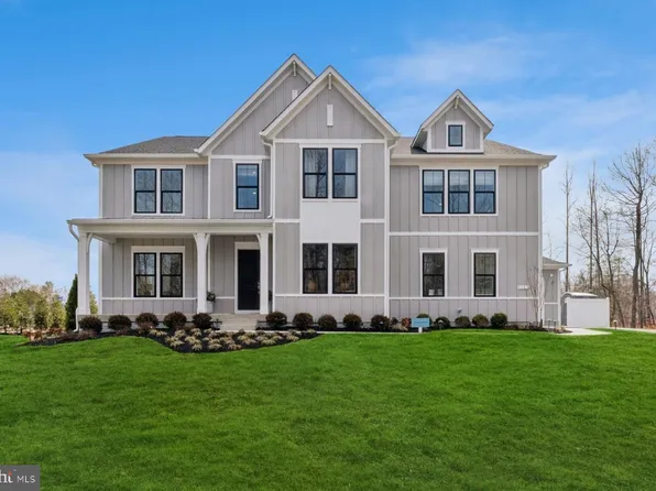 12100 Gore Meadow Dr, Nokesville, VA 20181