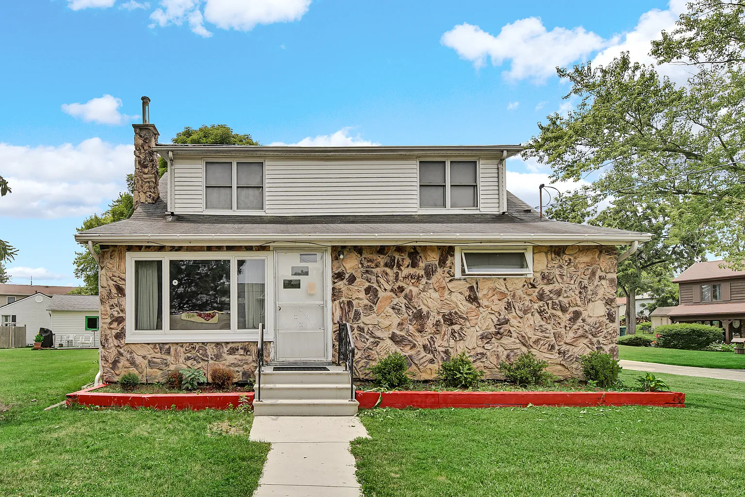 23761 N Cottage Rd photo 1