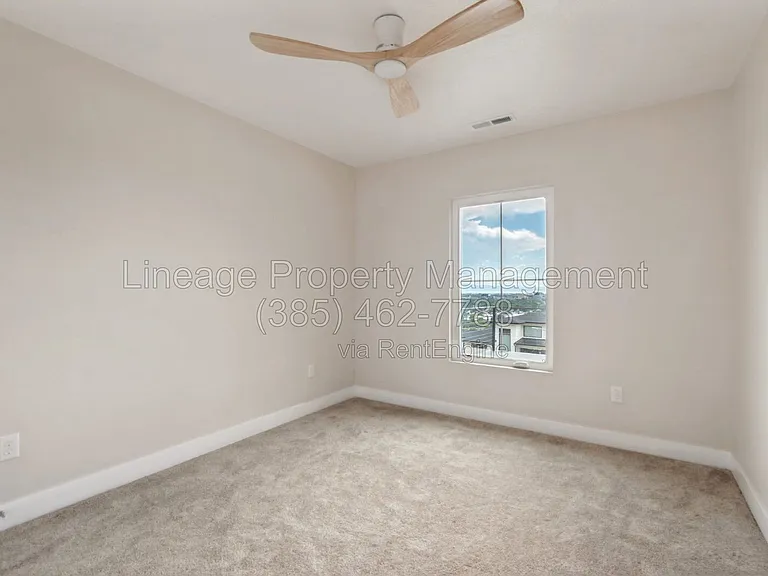707 N 1540 E — Photo 27