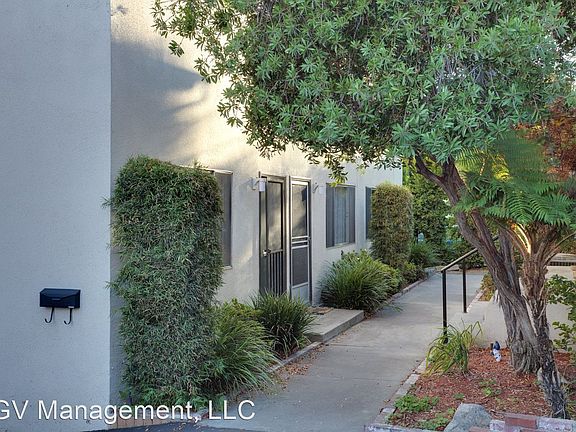 4th image of 120 Esperanza Ave APT A