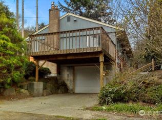 154 S Henderson St, Seattle, WA 98108