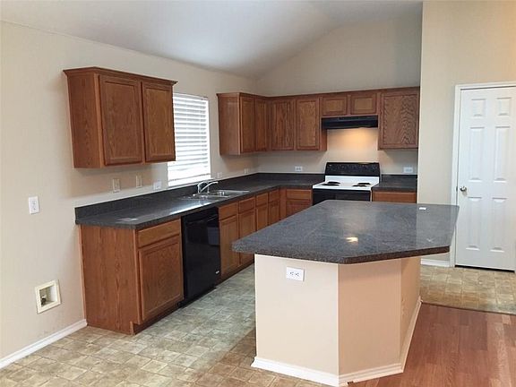 4th image of 5612 Blanca Ct