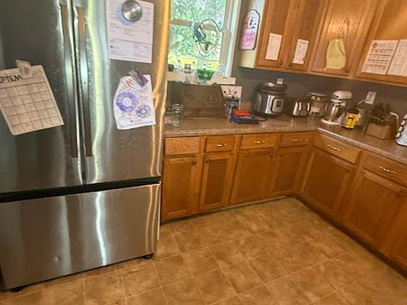 2nd image of 3794 Lucy Rd