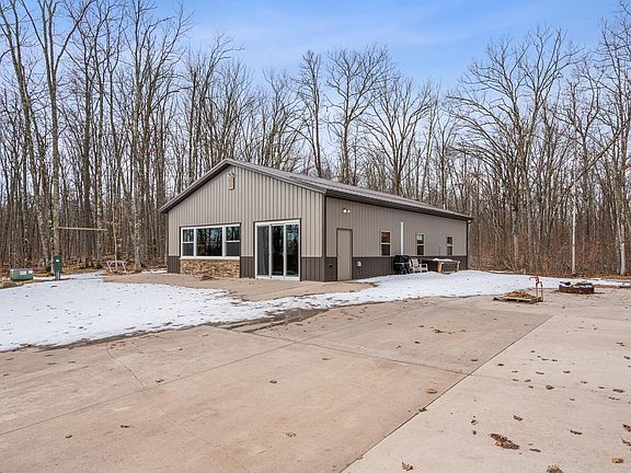 3rd image of 57919 Haycreek Rd