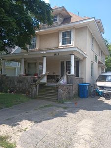1418 Portage St, Kalamazoo, MI, 49001