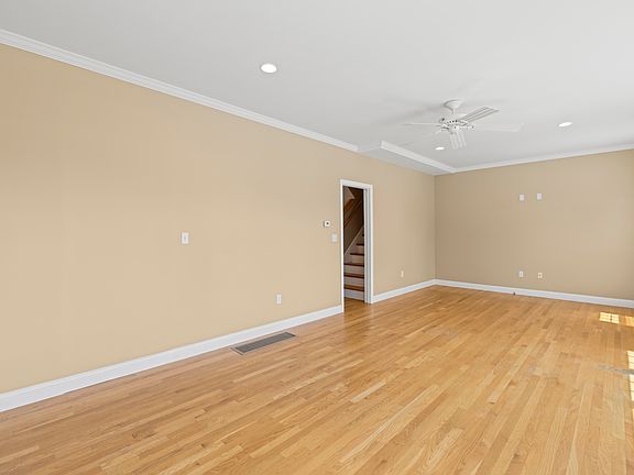 4th image of 3 Prospect Hill St Unit 3
